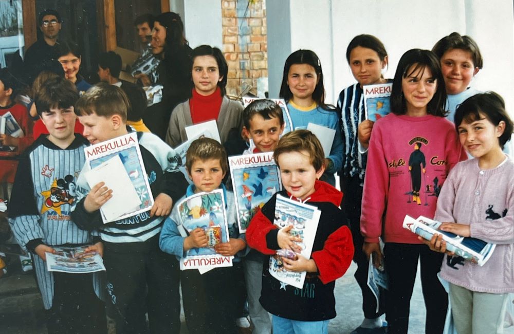 1990s Albania Mrekullia 36 – kopio