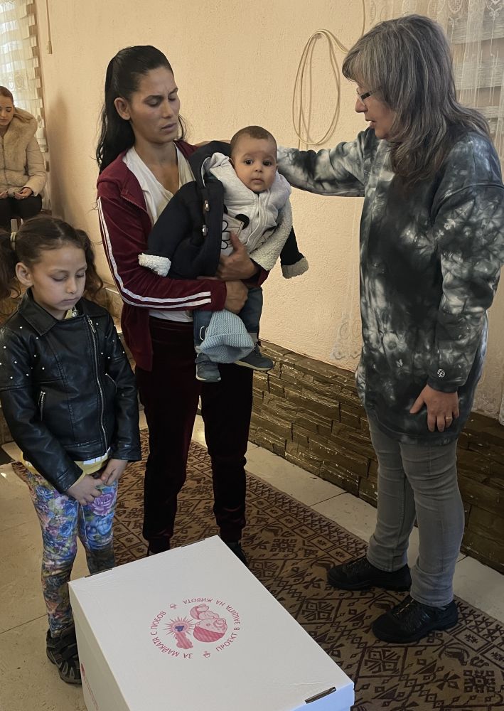 Petra heard the gospel through a Baby Box 1 BG Petras family 2 – kopio