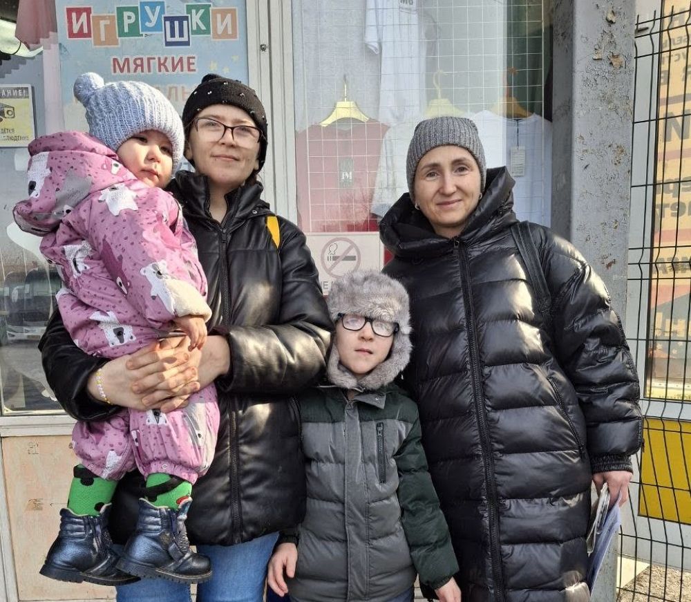 YEK Family leaving for rehab – kopio