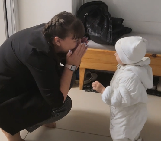 Anna receives her children back vauva e1775026737927