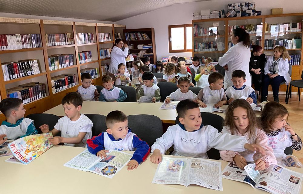 Kindergarten children visit